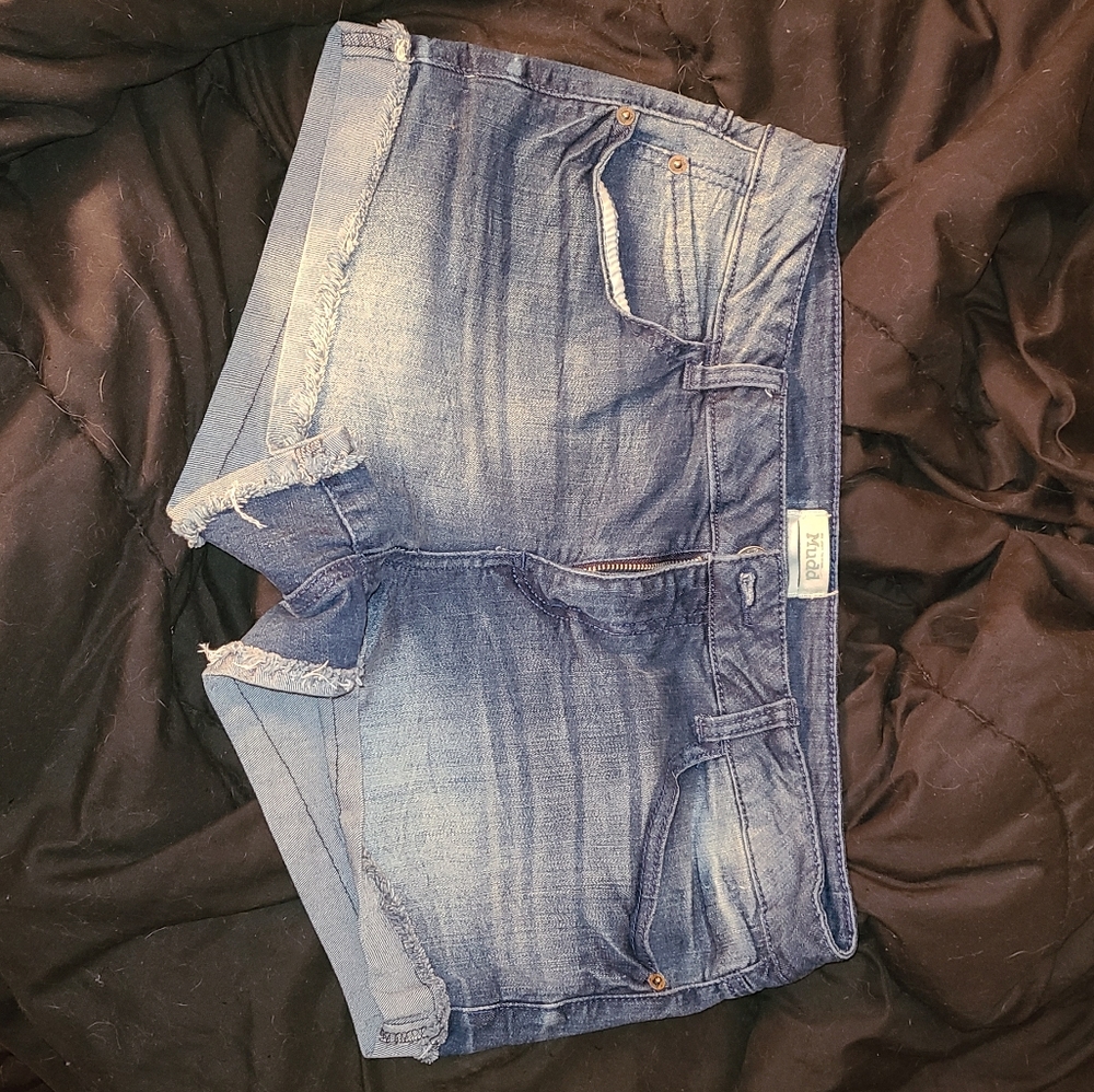 Mudd Flx Stretch shorts, size 15